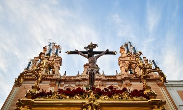 La Hermandad de Los Judíos deslumbra en el Jueves Santo
