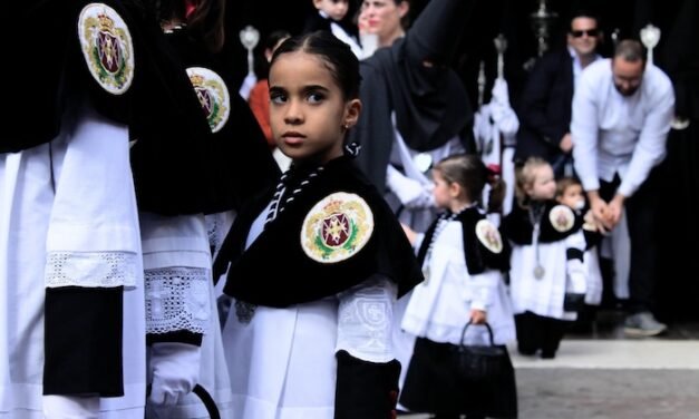 La Sagrada Cena brilla en su recorrido