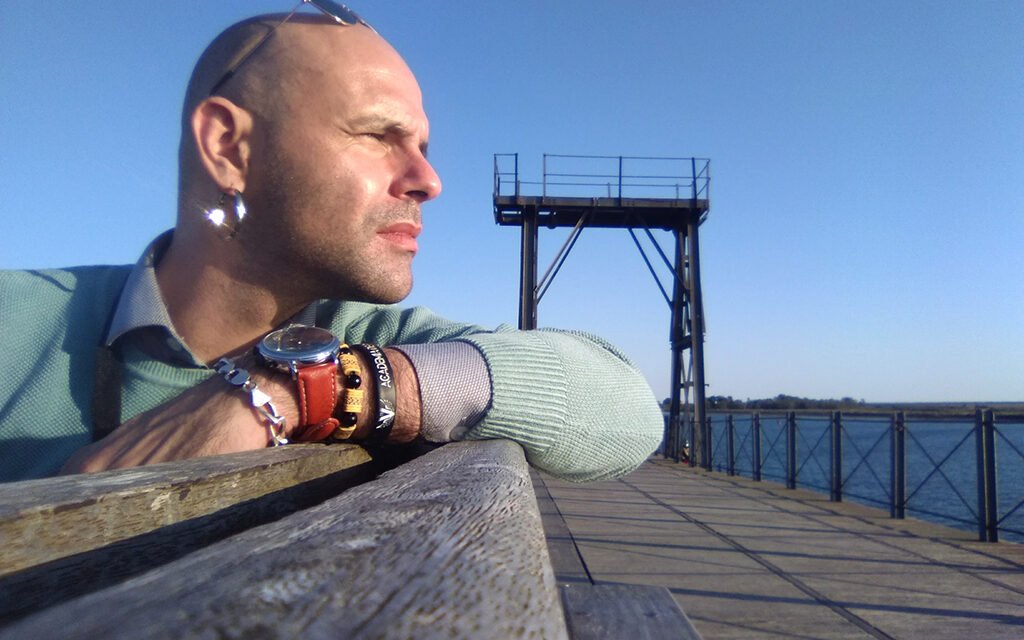 ‘Cortejo de libélulas’, el homenaje de Rufo Benavente al haiku