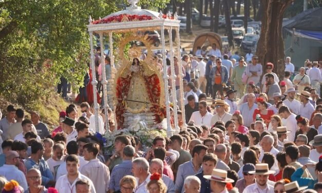 Un desfile inicia este viernes la Romería de Montemayor en Moguer