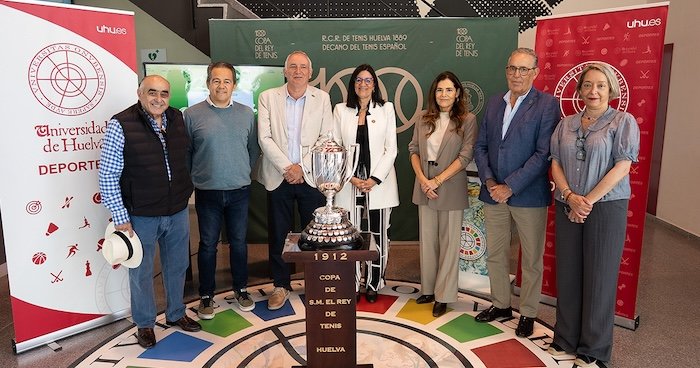 La UHU expone la Copa del Rey de Tenis