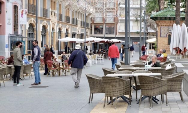 Huelva encabeza de nuevo la bajada del paro en Andalucía