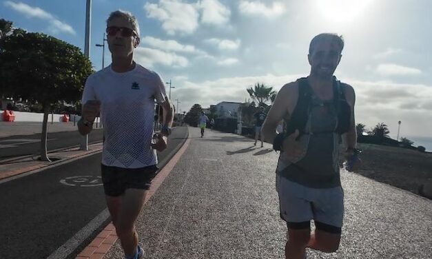 El onubense Enrique Llimona completa el primero de tres triatlones de su reto ‘Más fuerte que el miedo’