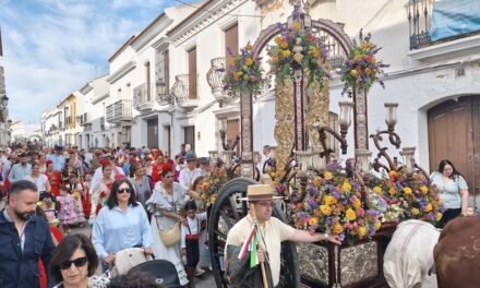 Moguer viaja al encuentro con su Patrona