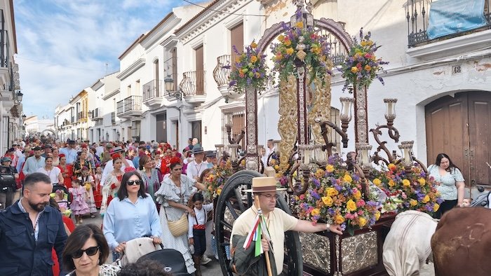 Moguer viaja al encuentro con su Patrona