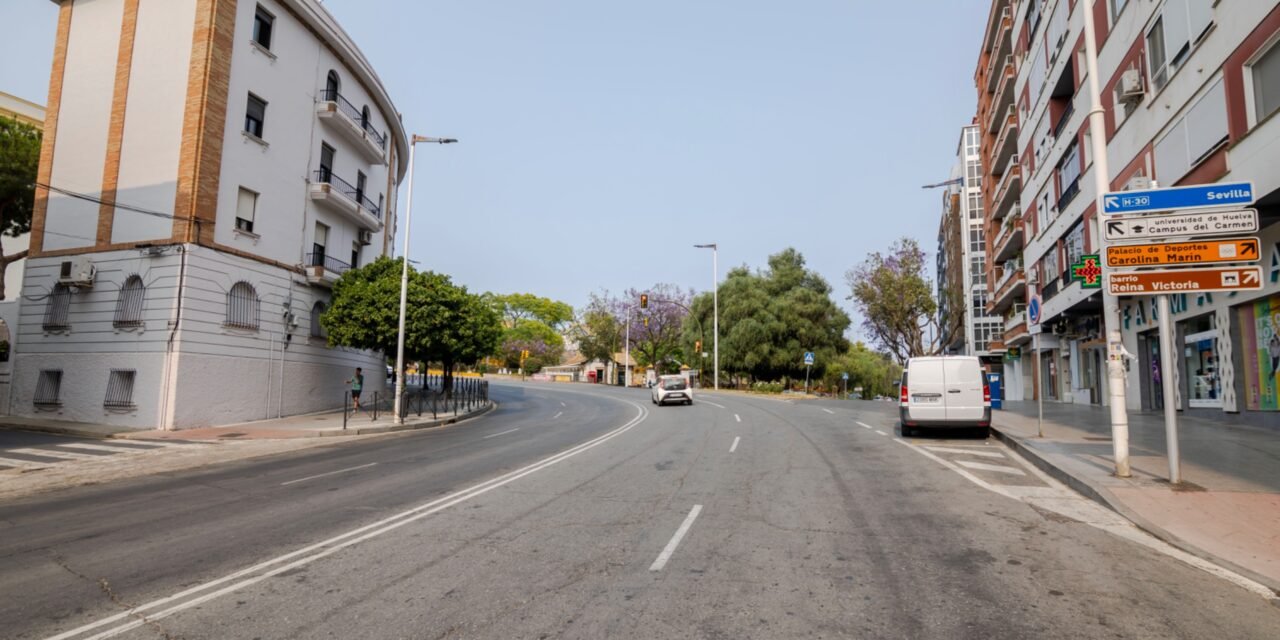 El Ayuntamiento de Huelva ensaya el radar foto-rojo en un semáforo