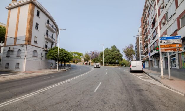 El Ayuntamiento de Huelva ensaya el radar foto-rojo en un semáforo