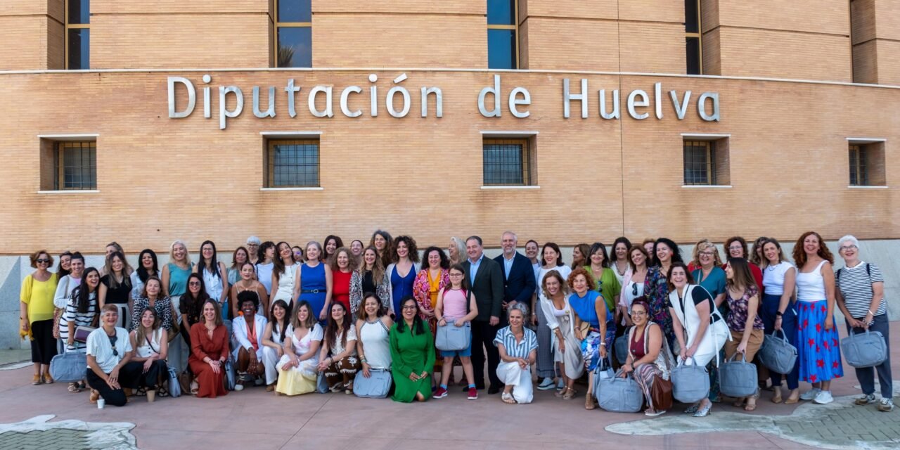 Un centenar de emprendedoras de Huelva se reúnen en el  IV Foro Astarté