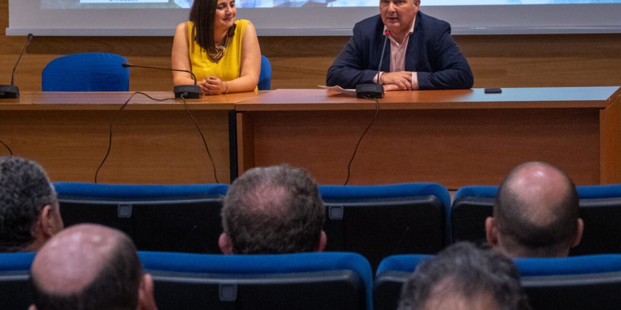 La Diputación impulsa la creación de la IGP Aceites de Huelva