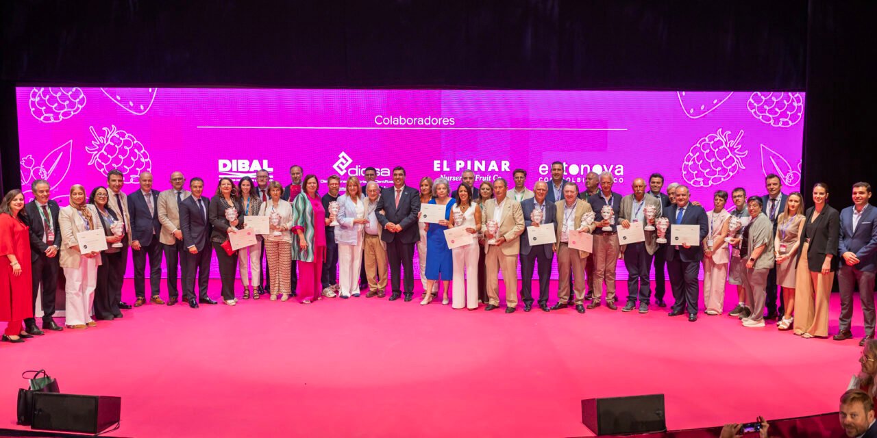 El Congreso Internacional de Frutos Rojos abre su décima edición con la entrega de los Premios Fresa