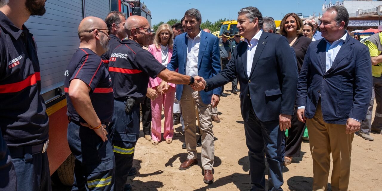La Diputación despliega un centenar de bomberos en los caminos y la aldea