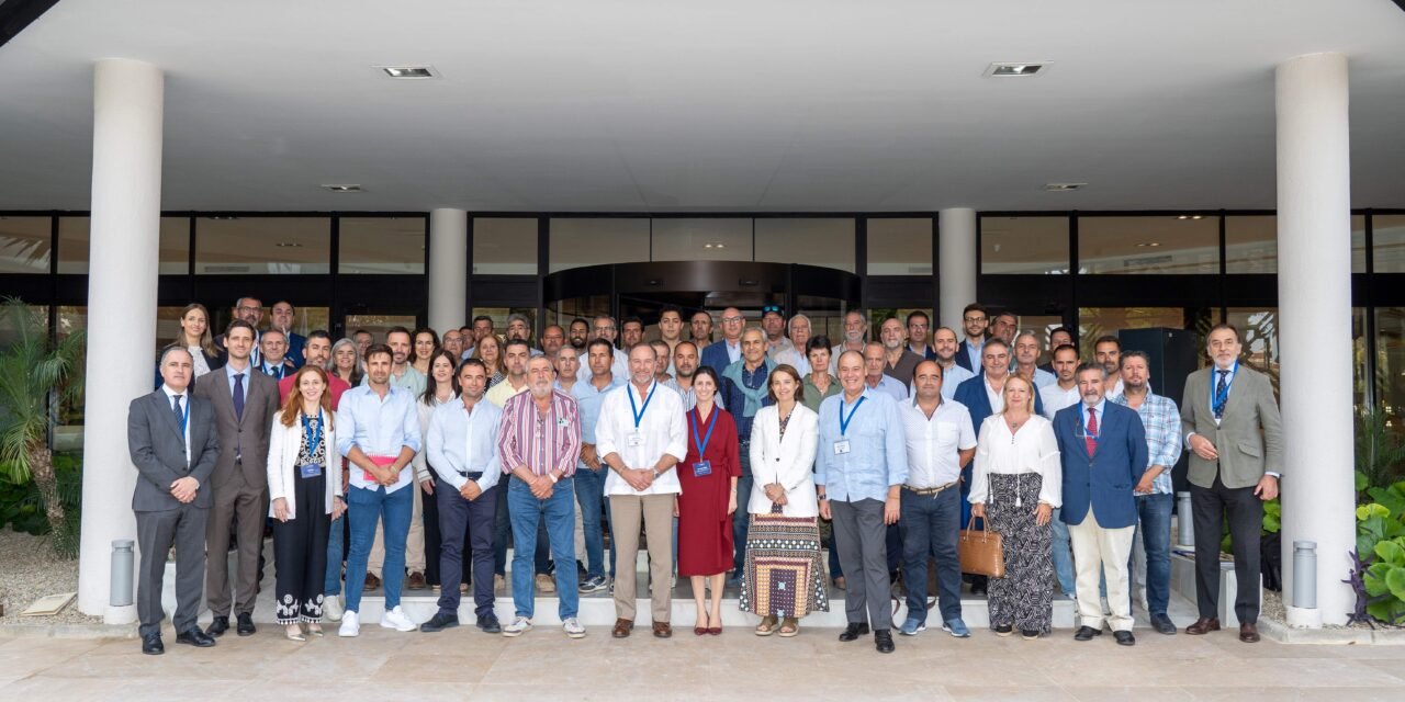 García-Palacios clausura en Jerez el X Curso de Gobierno para Consejos Rectores