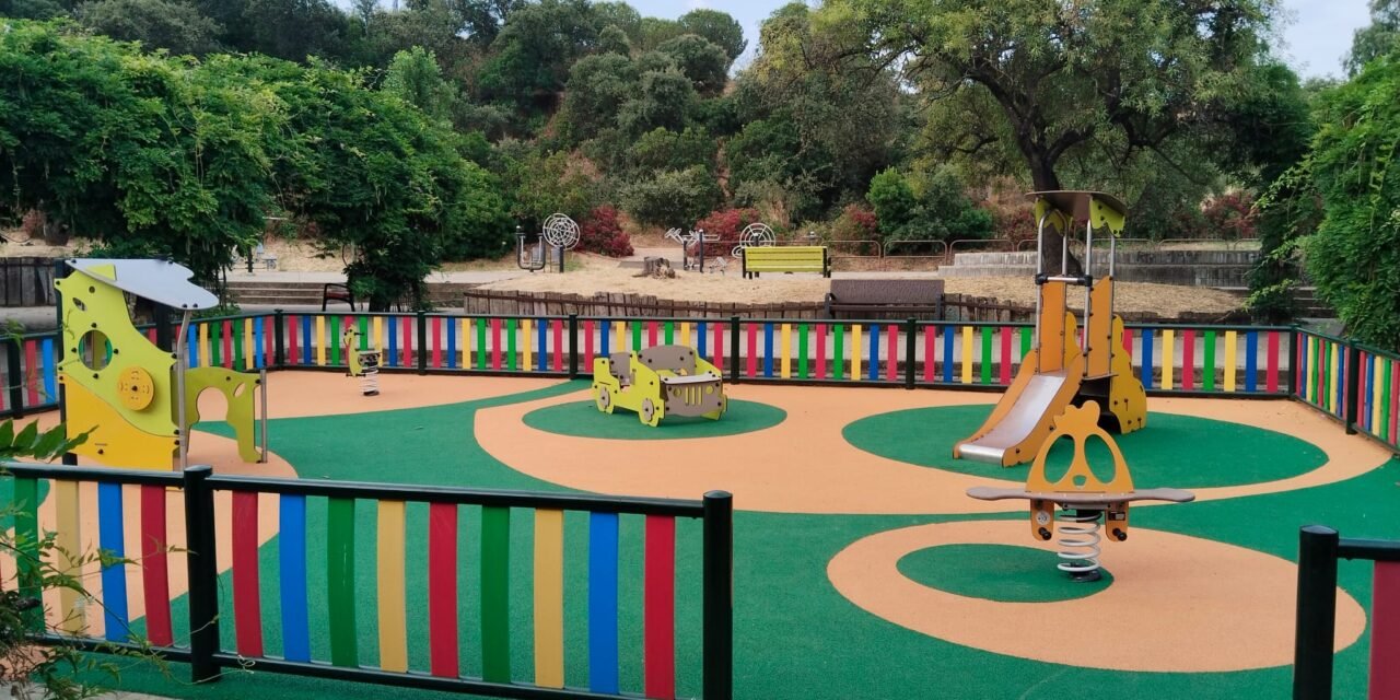 El Ayuntamiento destina 425.000 euros a la mejora de 15 parques infantiles