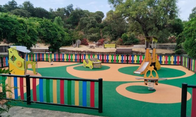 El Ayuntamiento destina 425.000 euros a la mejora de 15 parques infantiles