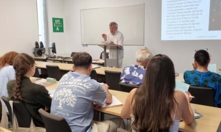 Riechmann desmonta la utopía edénica en La Rábida