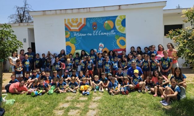 La VIII Escuela de Verano de El Campillo inicia su andadura con la participación de 80 menores