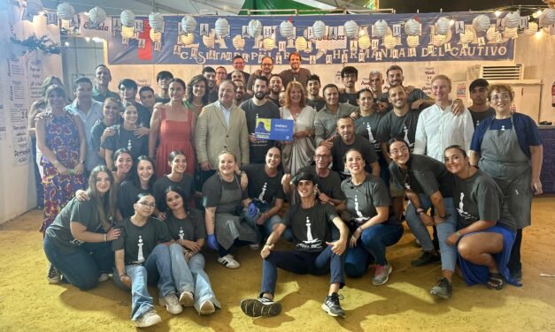 La Hermandad del Cautivo gana el Concurso de Decoración de Casetas de Colombinas