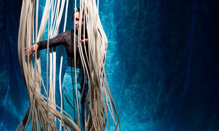 ‘Mar o de cómo sobrevivir a un tsunami’ aterriza este jueves en el Castillo de Niebla