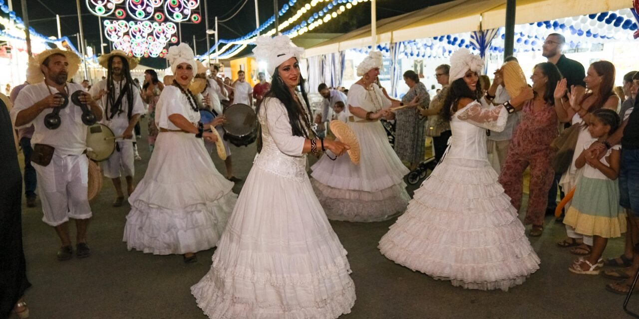 Miles de ‘selfíes’ e incesantes aplausos: la programación de la Diputación conquista las Colombinas