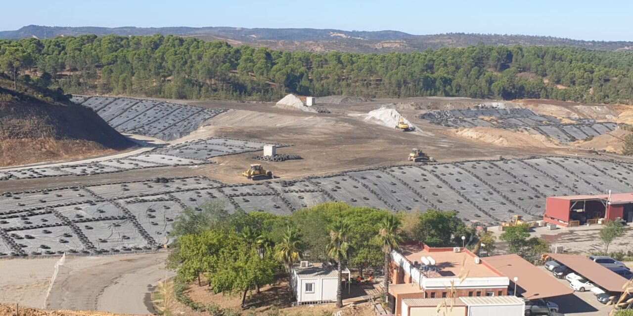 Denuncian la ausencia de «cierre programado» para el vertedero de Nerva