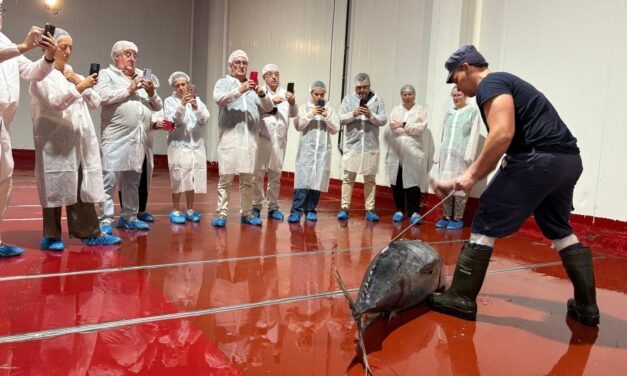 Huelva despliega su oferta turística en Segovia y París