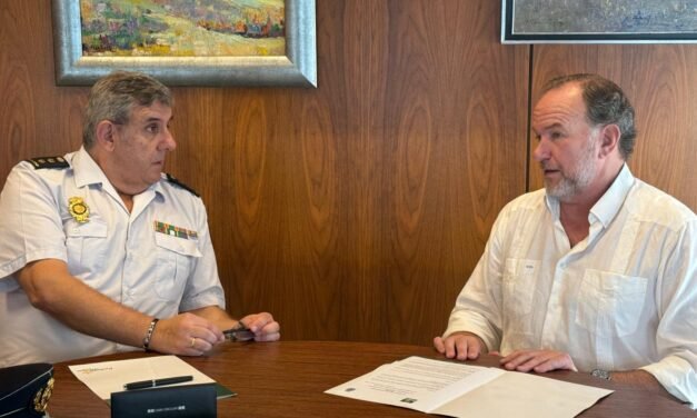 La Fundación Caja Rural colabora con la Policía Nacional en sus actos anuales en Huelva