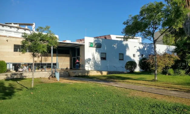 Intentan agredir a un médico con un cuchillo en Isla Cristina