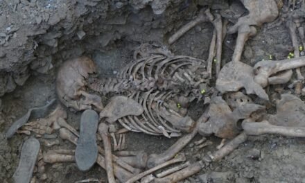 Valverde y Santa Olalla exhumarán sus fosas comunes