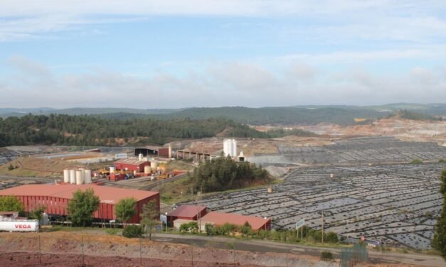 Lozano y García mantendrán un encuentro institucional sobre el vertedero de Nerva