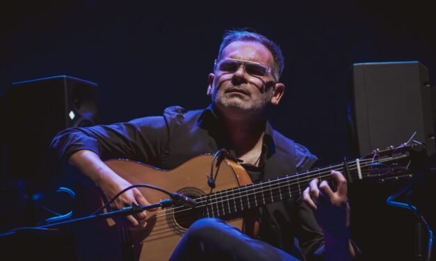 Chico Gallardo estrena su nuevo espectáculo en el Teatro Salvador Távora de Almonte