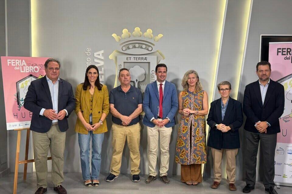 La Fundación Caja Rural del Sur participa con stand propio en la Feria del Libro