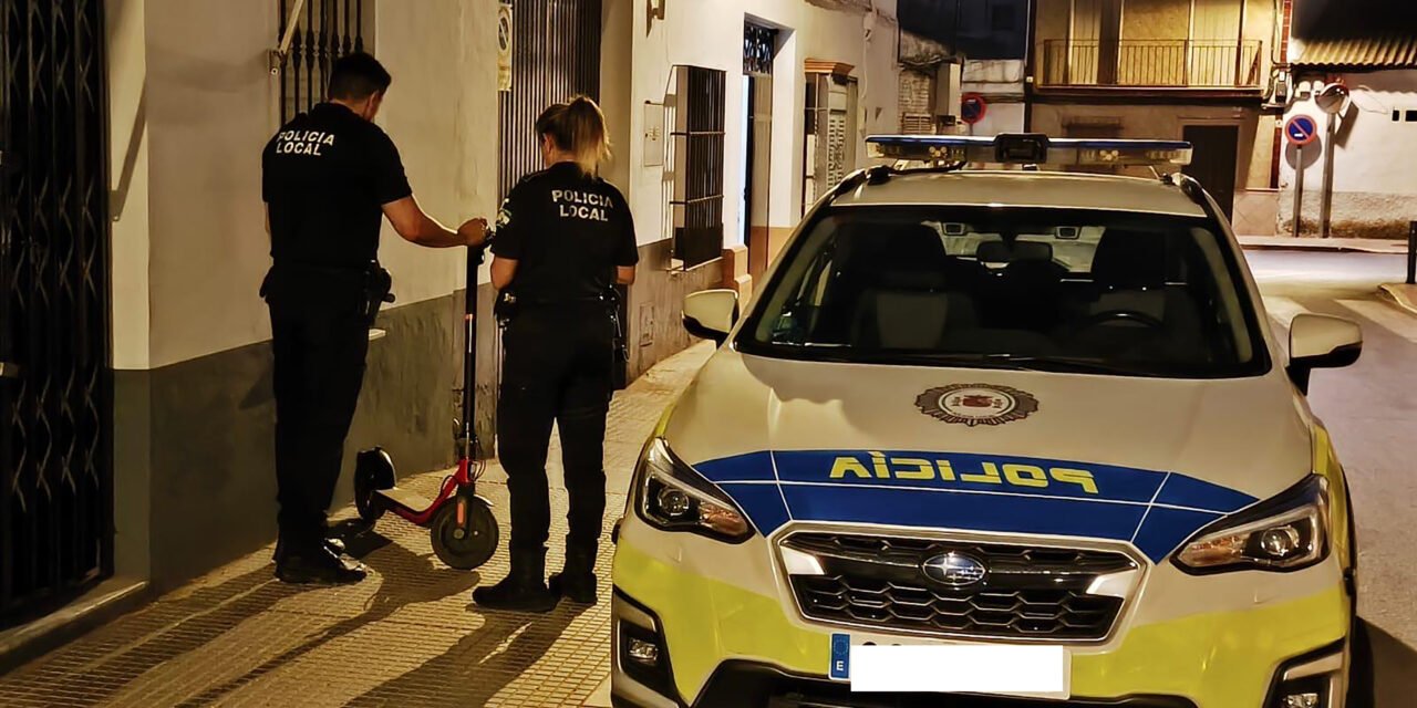 San Juan del Puerto refuerza la vigilancia sobre los patinetes eléctricos