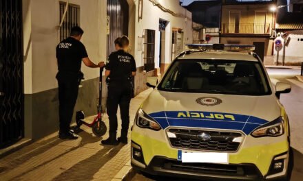 San Juan del Puerto refuerza la vigilancia sobre los patinetes eléctricos