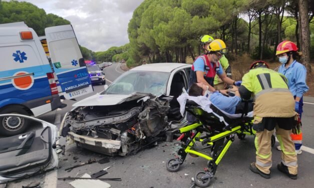 Heridas dos personas en una colisión frontolateral en Aljaraque