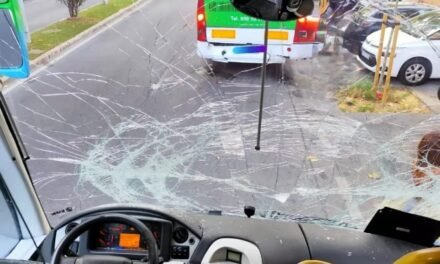 Colisión entre dos autobuses escolares en Huelva