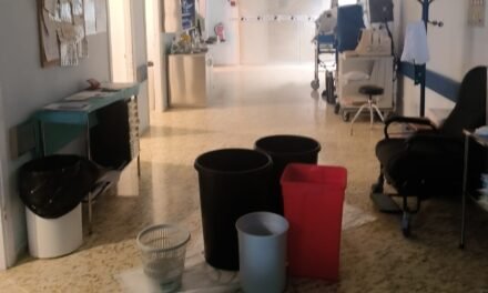 IU denuncia filtraciones de agua en el Hospital de Riotinto