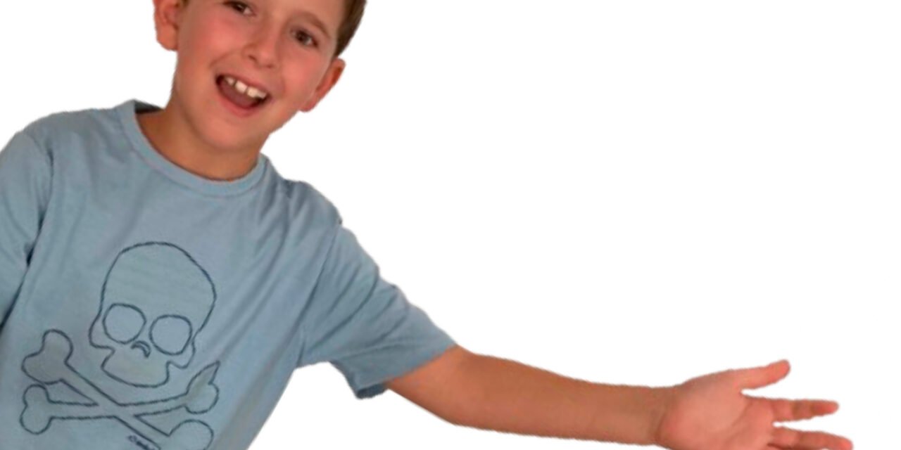 Luis Pérez Llanes, el escritor más joven en la Feria del Libro más antigua de España