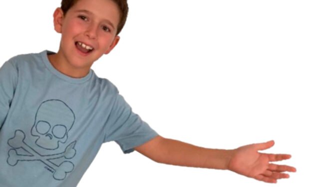 Luis Pérez Llanes, el escritor más joven en la Feria del Libro más antigua de España