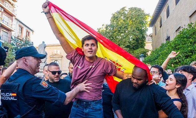 La UHU abre una investigación por un falso comunicado sobre una supuesta visita del polémico Vito Quiles