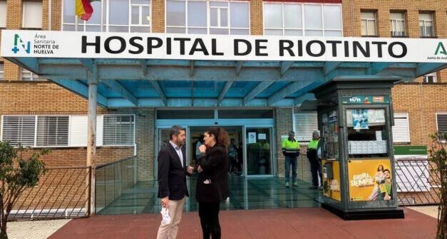 Rocío Díaz ve «colapsado» el Hospital de Riotinto