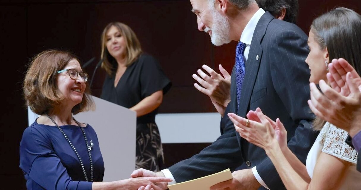 Encarnación Lemus: “Franco murió en la cama, pero la dictadura murió en la calle”