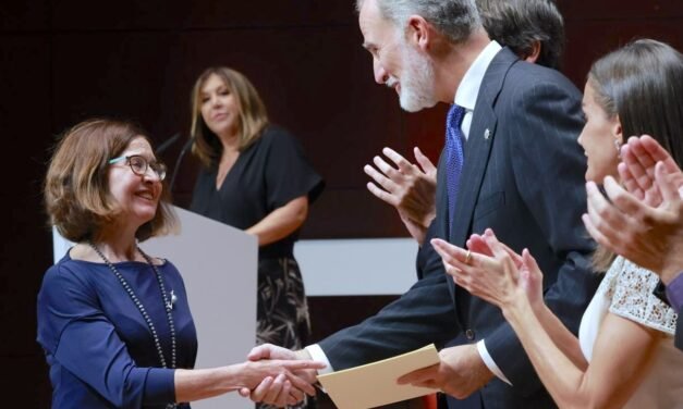 Encarnación Lemus: “Franco murió en la cama, pero la dictadura murió en la calle”