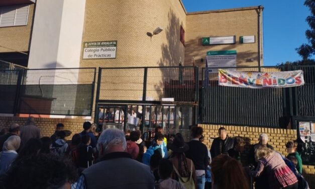 Indignación en el CEIP Prácticas por la agresión de un familiar a una profesora