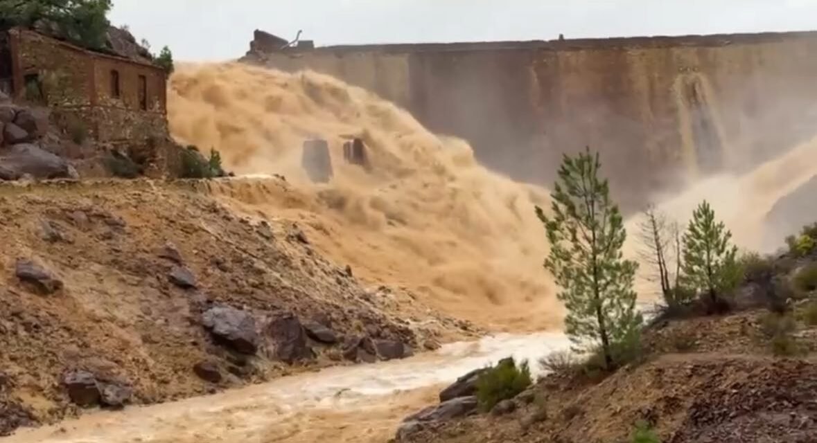 IU urge a la Junta a acometer las obras de encauzamiento en Nerva