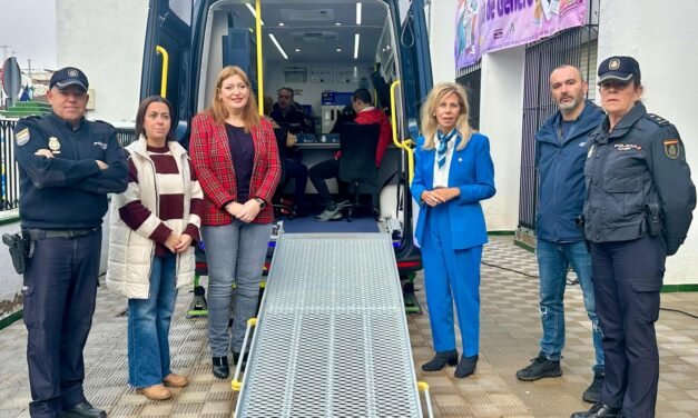 La Policía Nacional incorpora el Vehículo Integral de Documentación