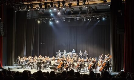 ¡Juventud, divino tesoro!