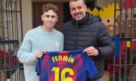 Fermín López vuelve a casa con otro «gesto precioso» hacia su pueblo