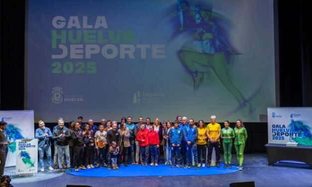 Emotivo homenaje a más de un centenar de deportistas onubenses