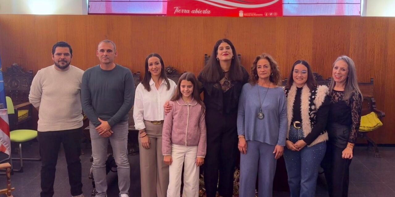 Martina Clavijo y Josan Carballo reciben el ‘Riotinteño del Año’ en una conmovedora gala