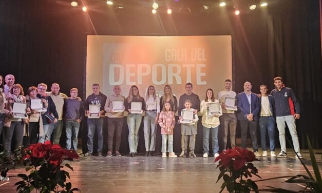 Zalamea rinde homenaje a sus deportistas